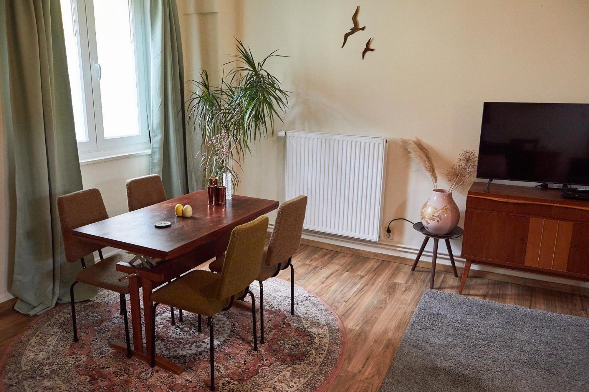 Guesthouse With 3 Apartments, Just Outside Berlin, Near To Tesla Burig Exterior photo